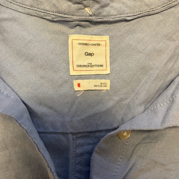 Classic Boyfriend Button Down Gap - Picture 3 of 3